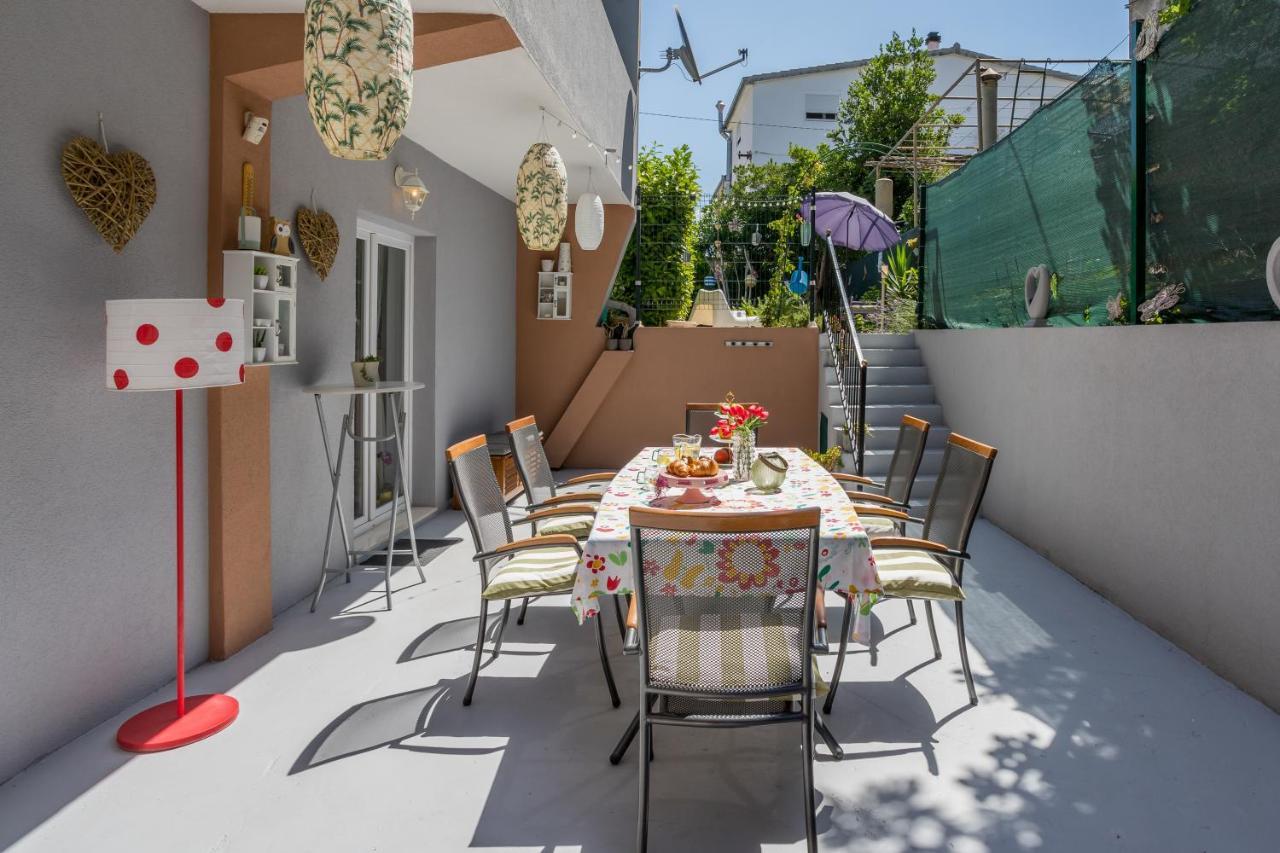 Dalmatian 230M2 With Pool And Garden Near The Old Town For Families Daire Split Dış mekan fotoğraf