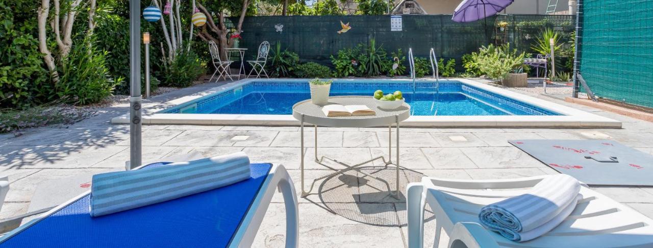 Dalmatian 230M2 With Pool And Garden Near The Old Town For Families Daire Split Dış mekan fotoğraf